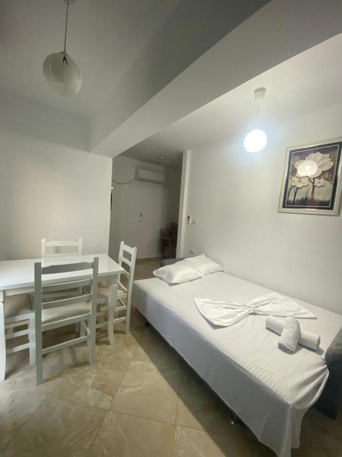 Dosti Apartment Ksamil Bagian luar foto