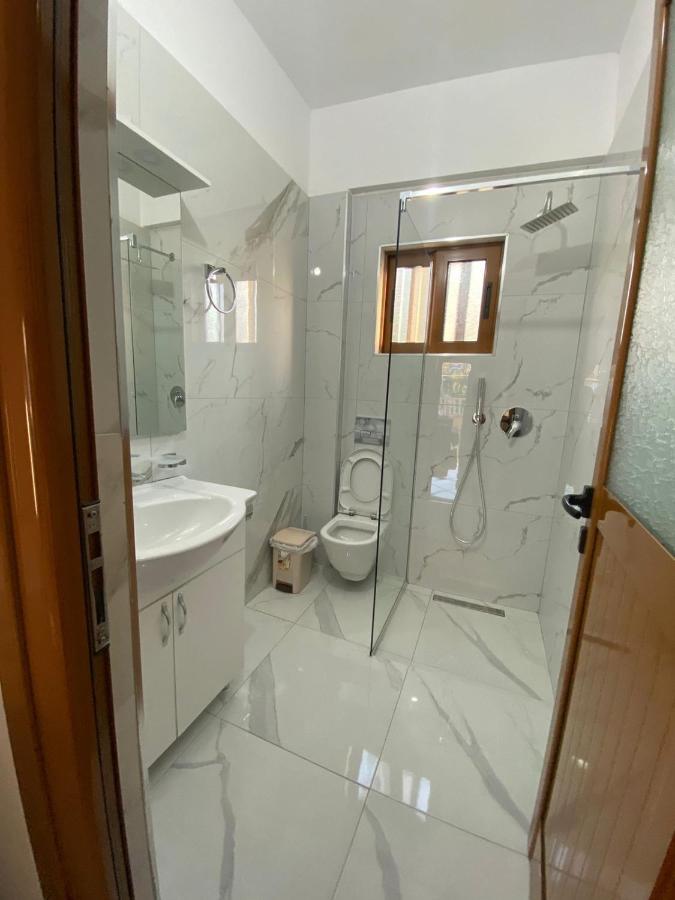 Dosti Apartment Ksamil Bagian luar foto